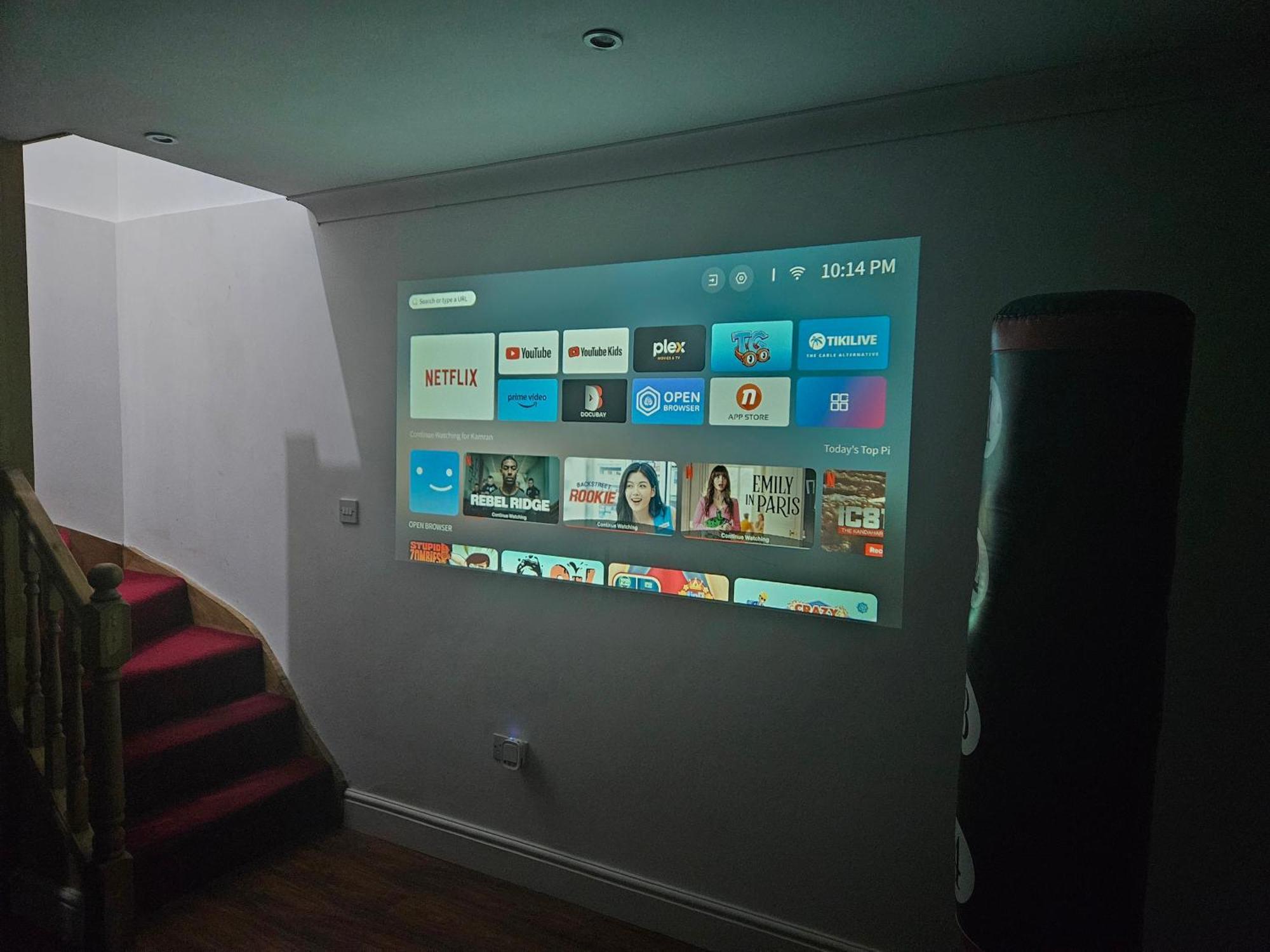 Large Annexe With Games Room Pool Table Ping Pong Air Hockey Movie Projector Уиндзор Екстериор снимка